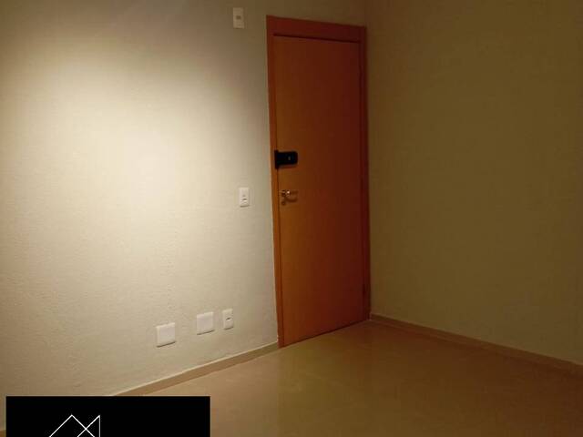 Apartamento para Venda em Cuiabá - 2