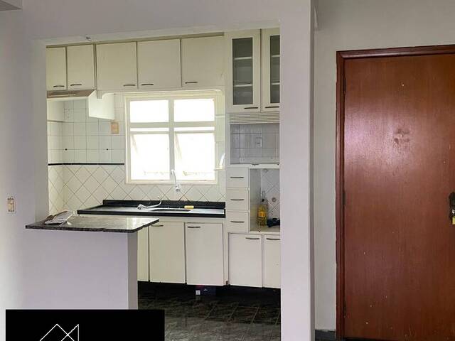 Apartamento para Venda em Cuiabá - 2