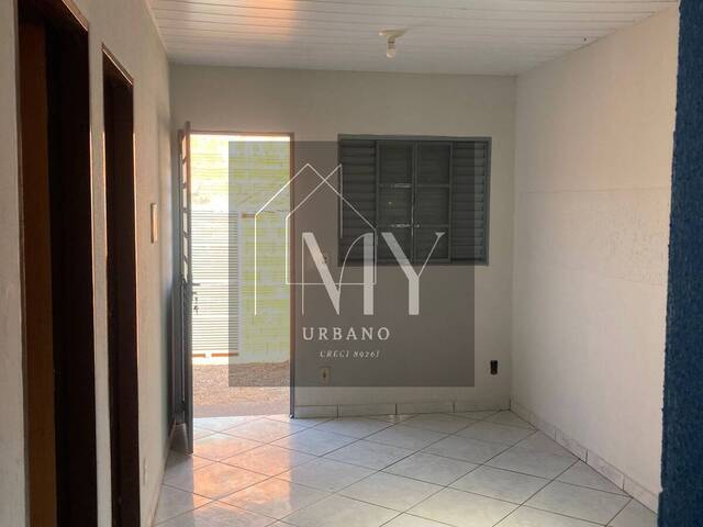 Casa para Venda em Várzea Grande - 4