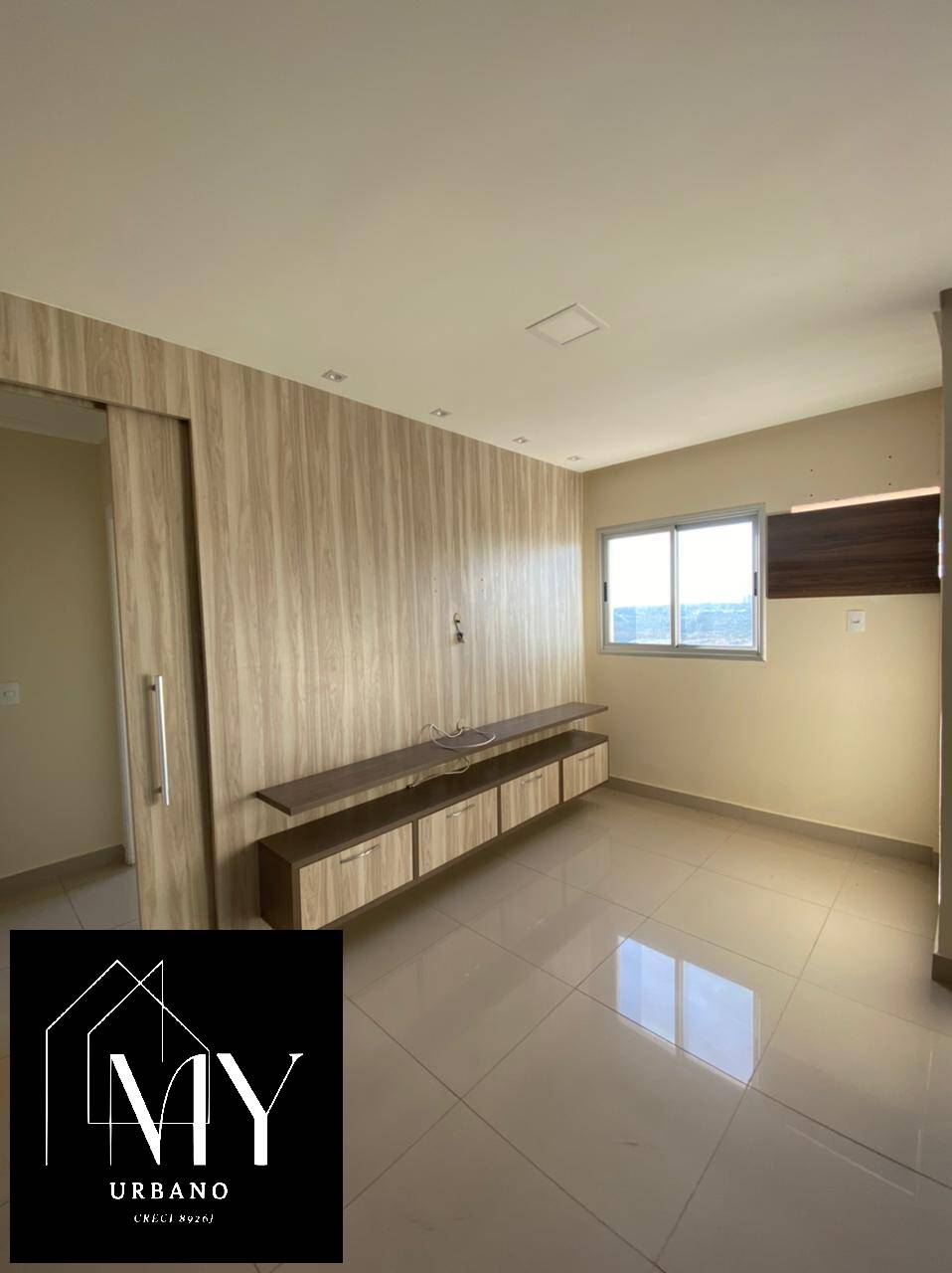 Apartamento à venda com 2 quartos, 76m² - Foto 2