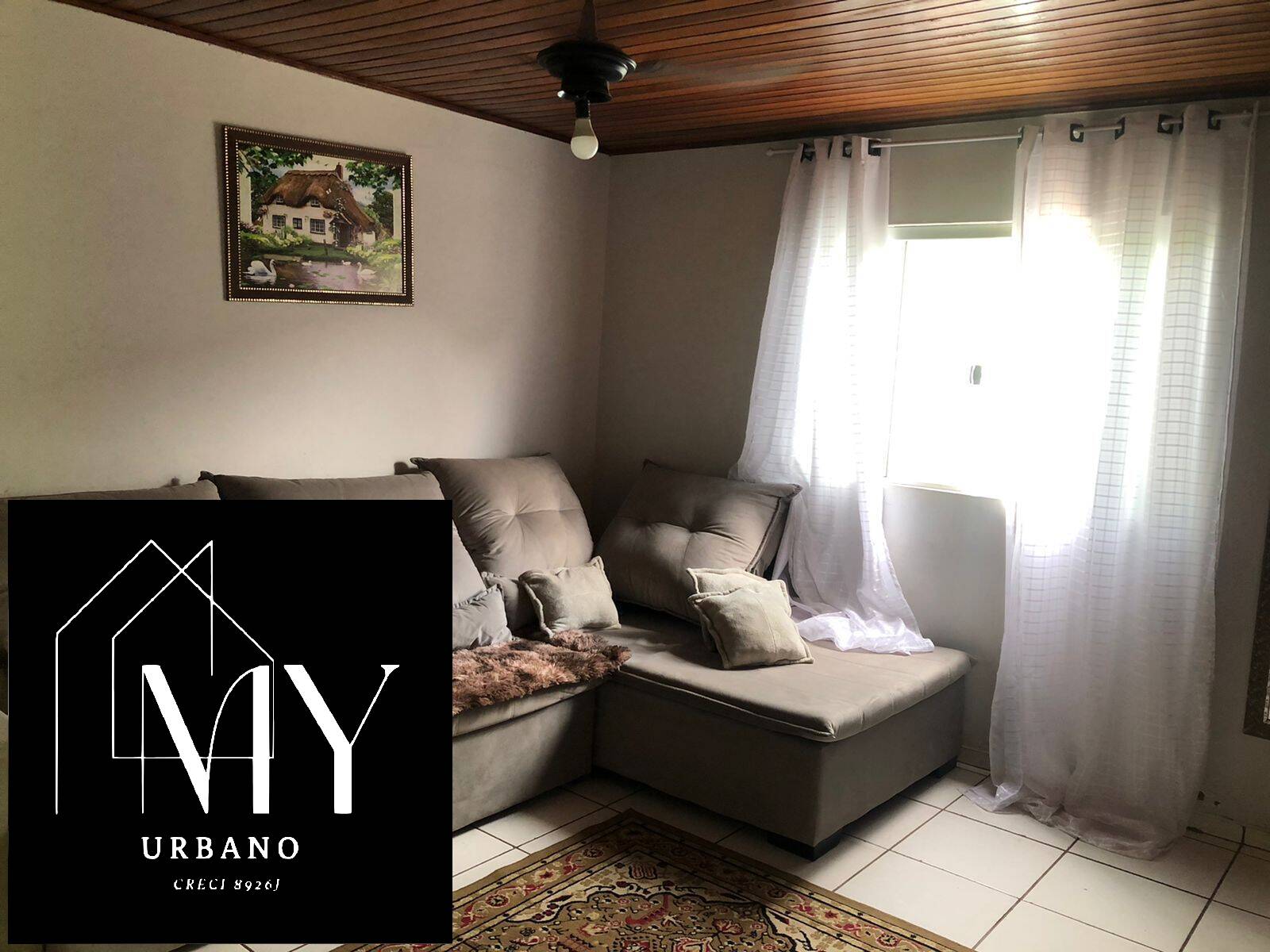 Casa à venda com 3 quartos, 250m² - Foto 2