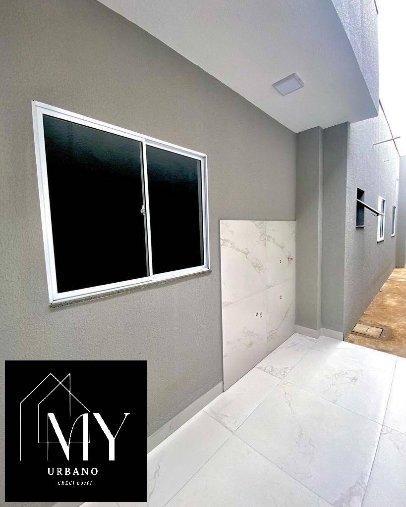Casa à venda com 3 quartos, 105m² - Foto 2