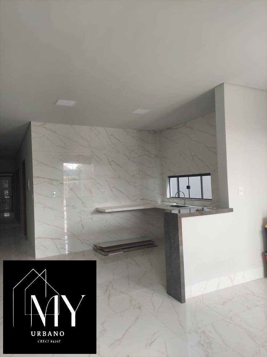 Casa à venda com 3 quartos, 98m² - Foto 11