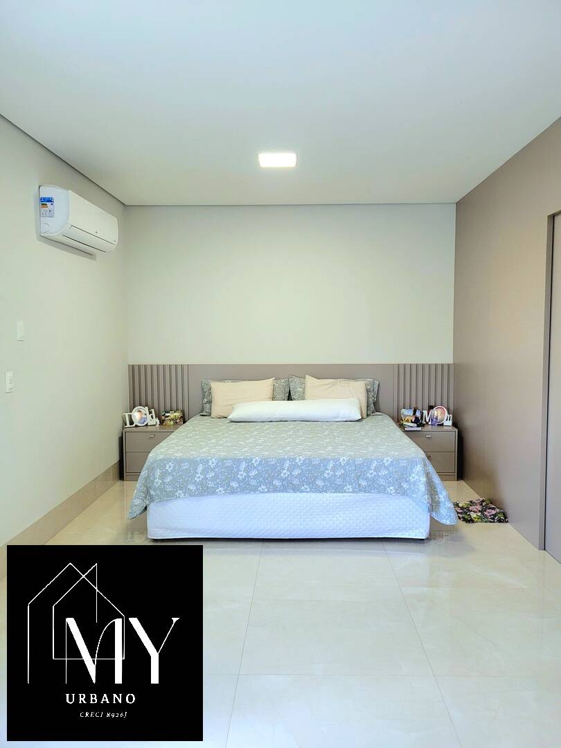 Casa à venda com 5 quartos, 317m² - Foto 10