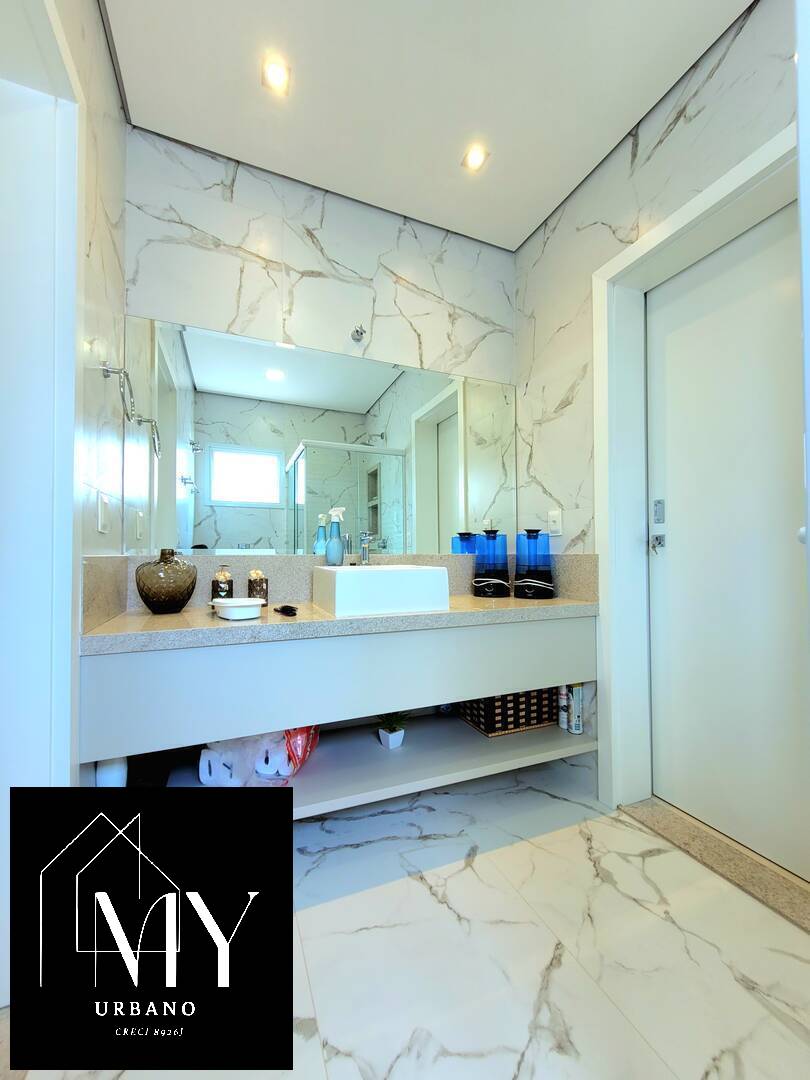 Casa à venda com 5 quartos, 317m² - Foto 18