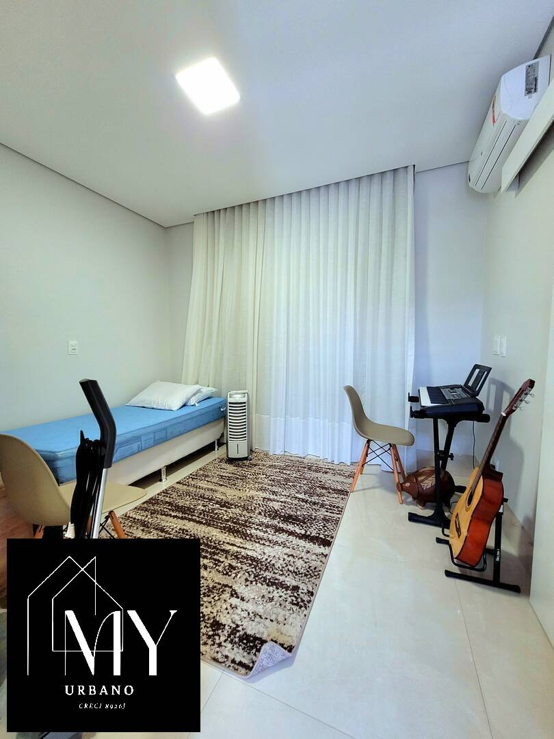 Casa à venda com 5 quartos, 317m² - Foto 21