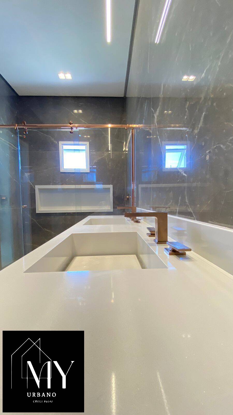 Casa à venda com 4 quartos, 381m² - Foto 8