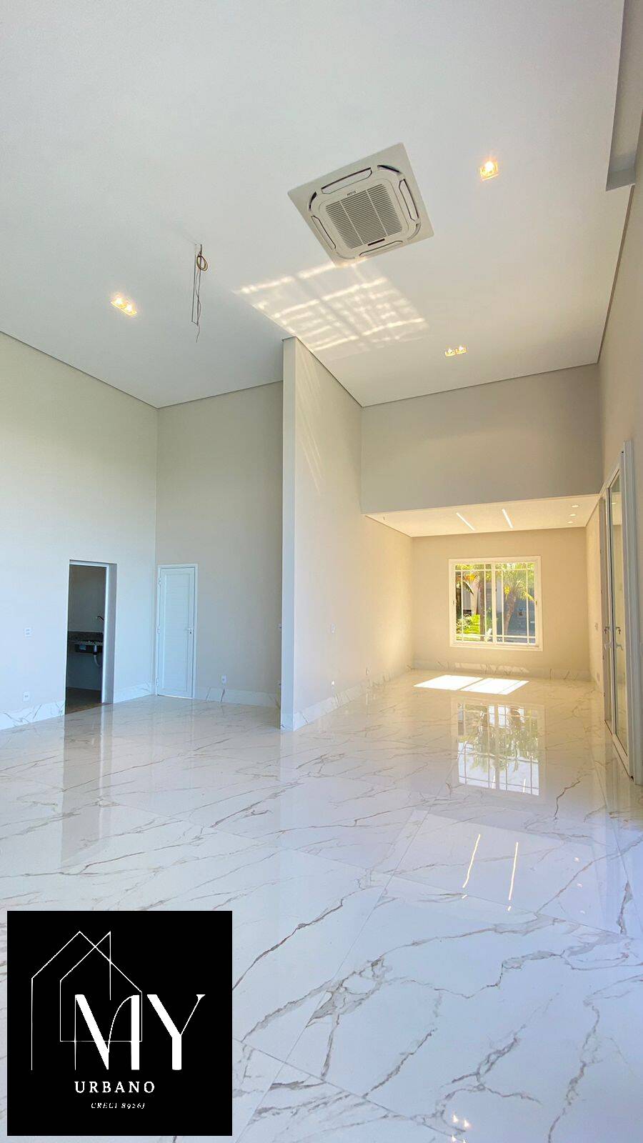 Casa à venda com 4 quartos, 381m² - Foto 14