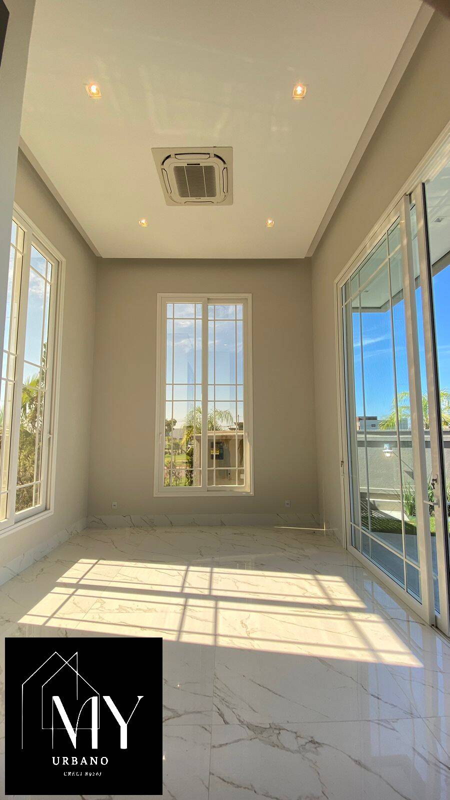 Casa à venda com 4 quartos, 381m² - Foto 18