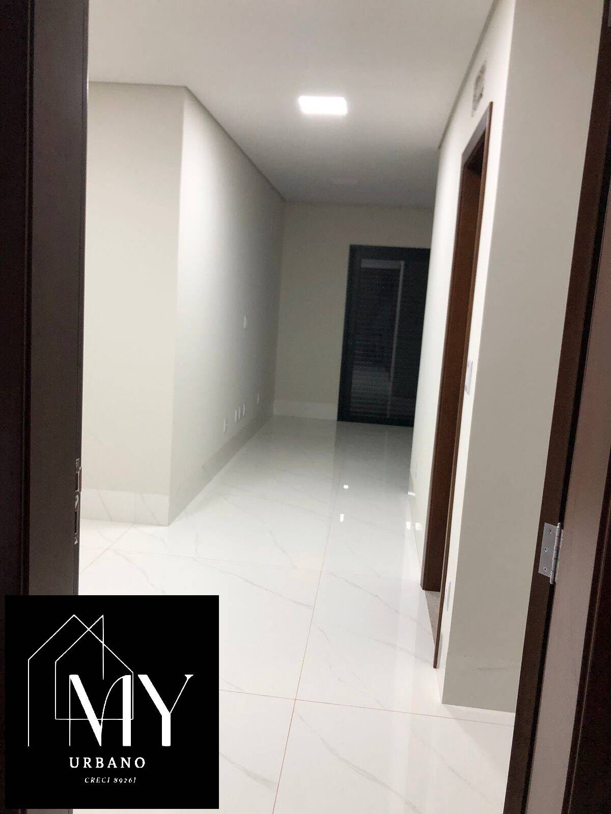 Sobrado à venda com 5 quartos, 299m² - Foto 10