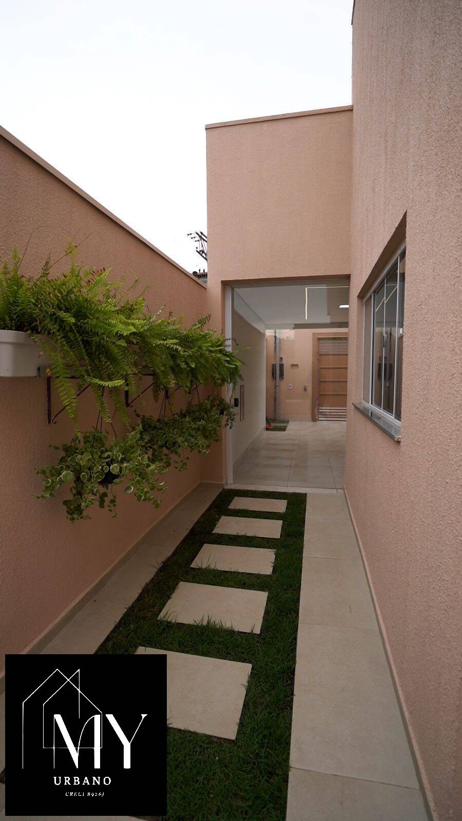Casa à venda com 2 quartos, 141m² - Foto 2