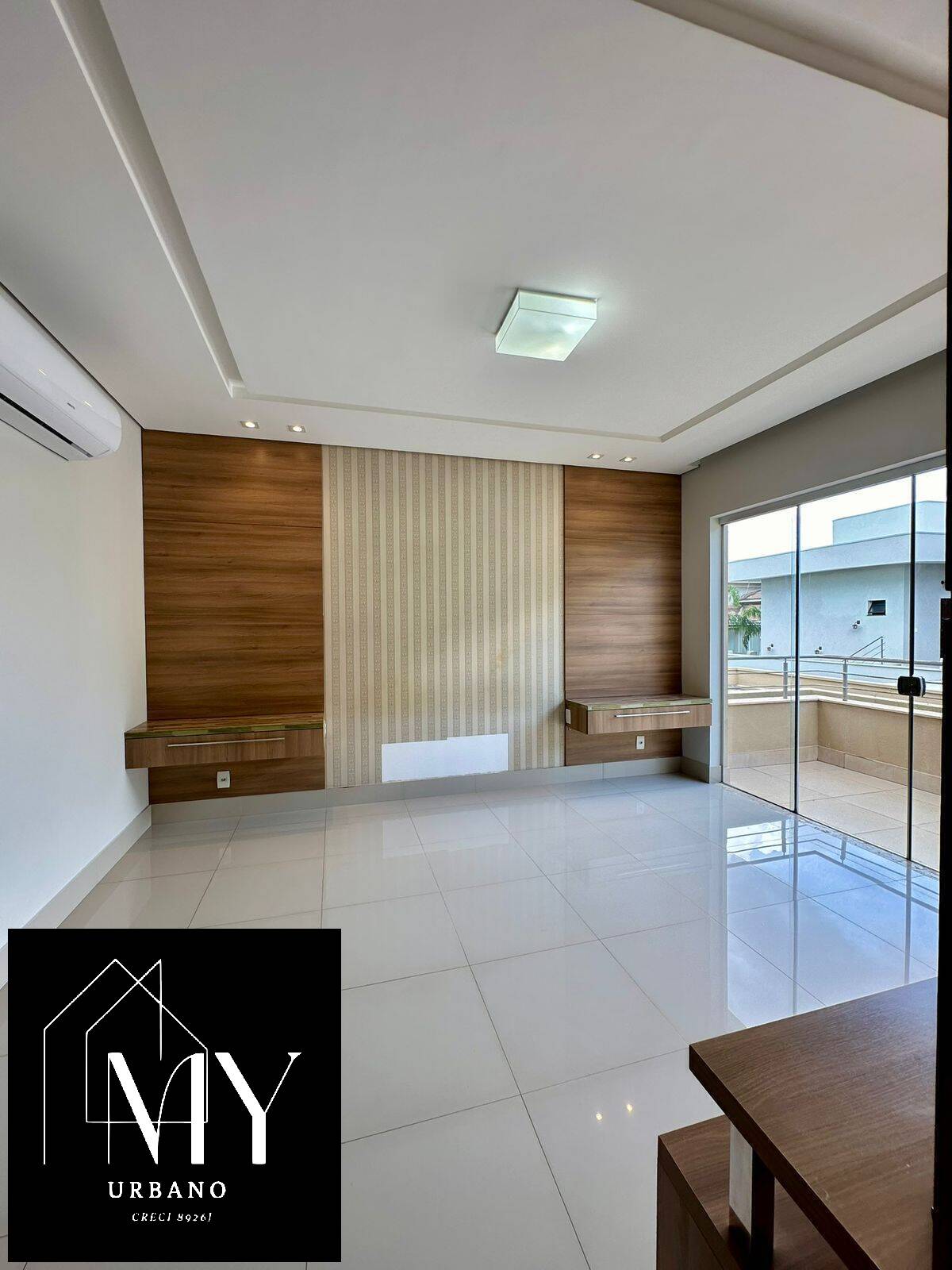 Casa de Condomínio à venda com 4 quartos, 342m² - Foto 4
