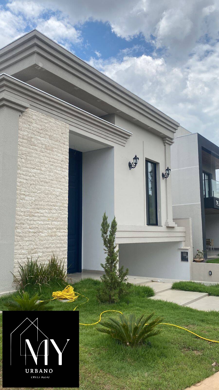 Casa de Condomínio à venda com 3 quartos, 243m² - Foto 4